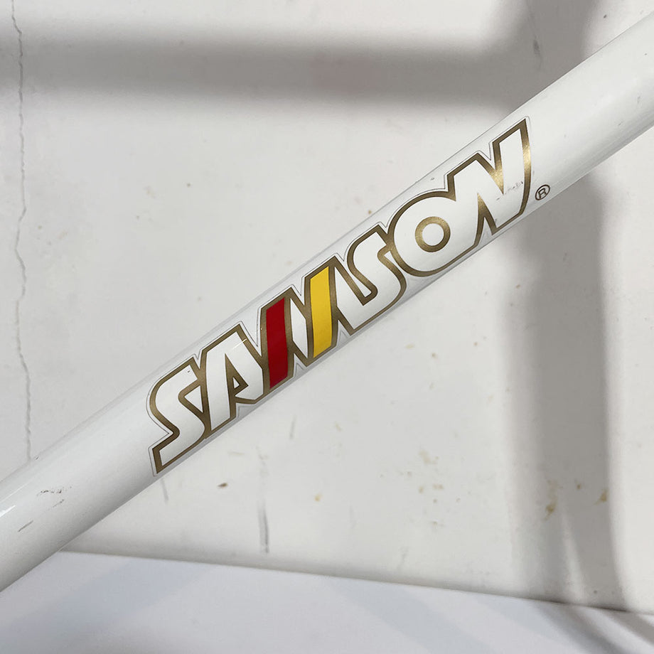 世界的に有名な 神山レッド SAMSON 545mm 金縁ロゴ フレーム NJS 
